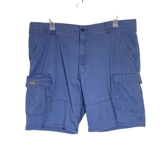 Wrangler men's size 42 blue relaxed fit cargo shorts - Picture 2 of 8
